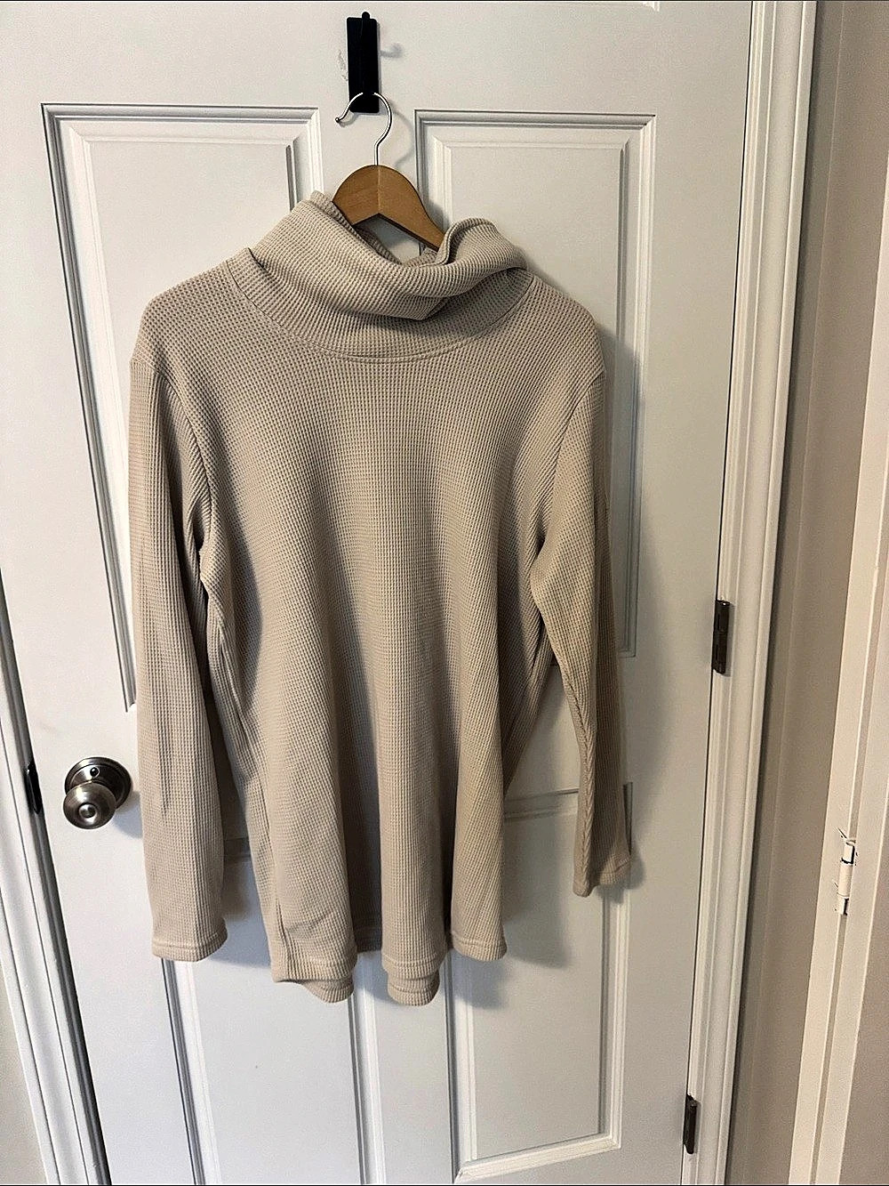Columbia Cowl Neck Sweater in Beige XL